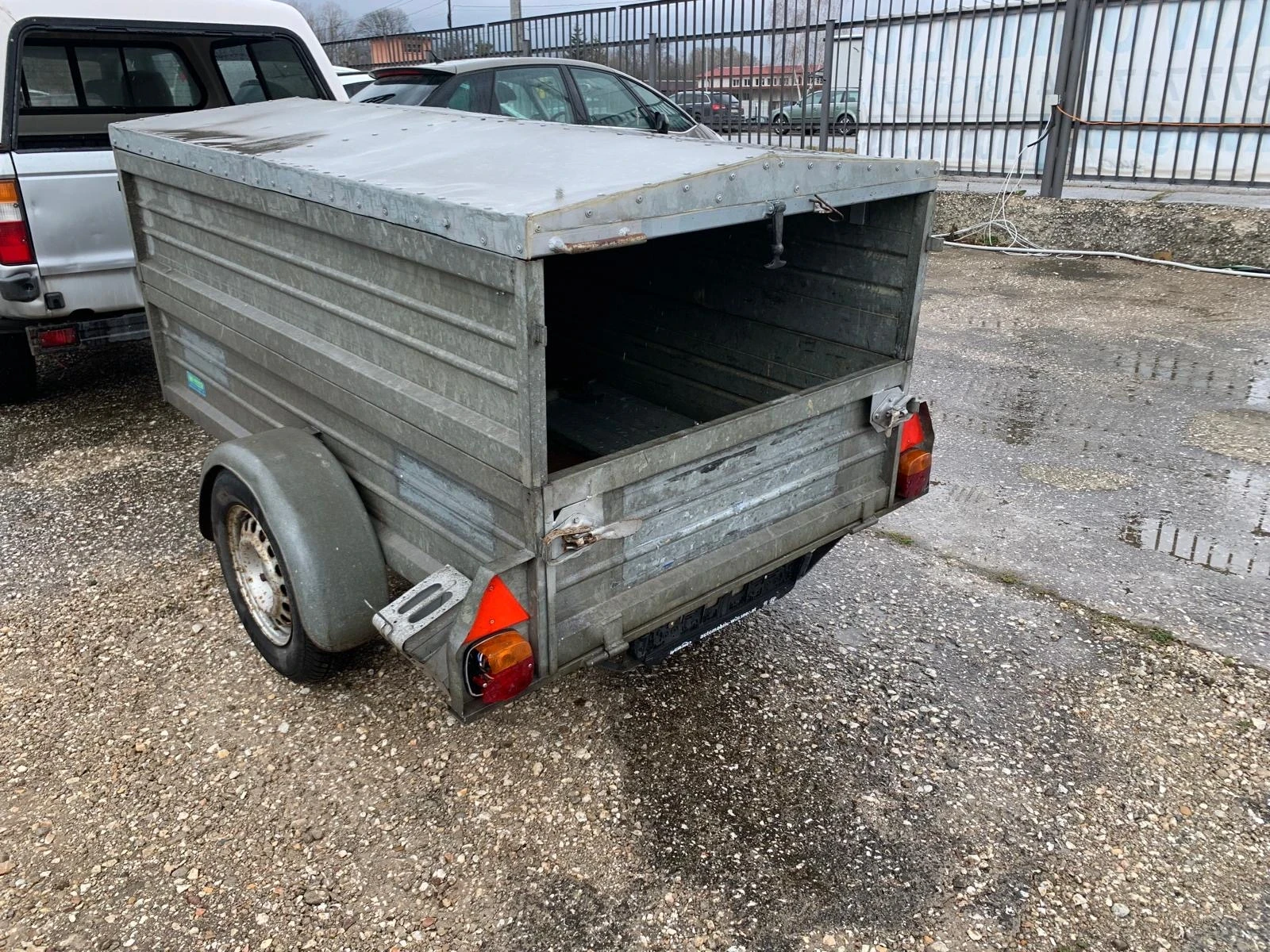 За автомобил Други Heiserer HFB200, снимка 3 - Ремаркета - 53966125