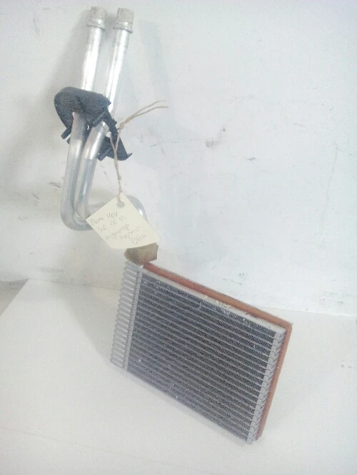 Радиатор парно Пежо 407 3.0 бензин 