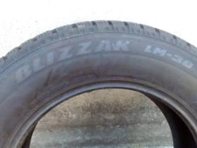 Гуми Зимни 215/65R16, снимка 4