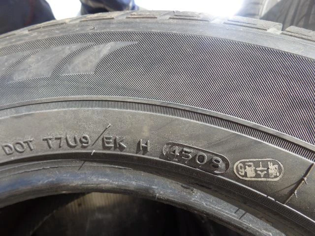 Гуми Летни 215/60R16, снимка 2 - Гуми и джанти - 21583377