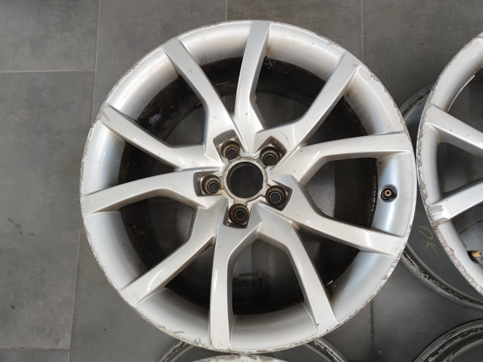 Джанти за Audi, снимка 4 - Гуми и джанти - 56688325