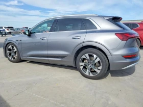 Audi E-Tron Premium Plus, снимка 2