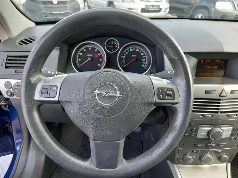 Opel Astra 1.8 i, снимка 12 - Автомобили и джипове - 46830856