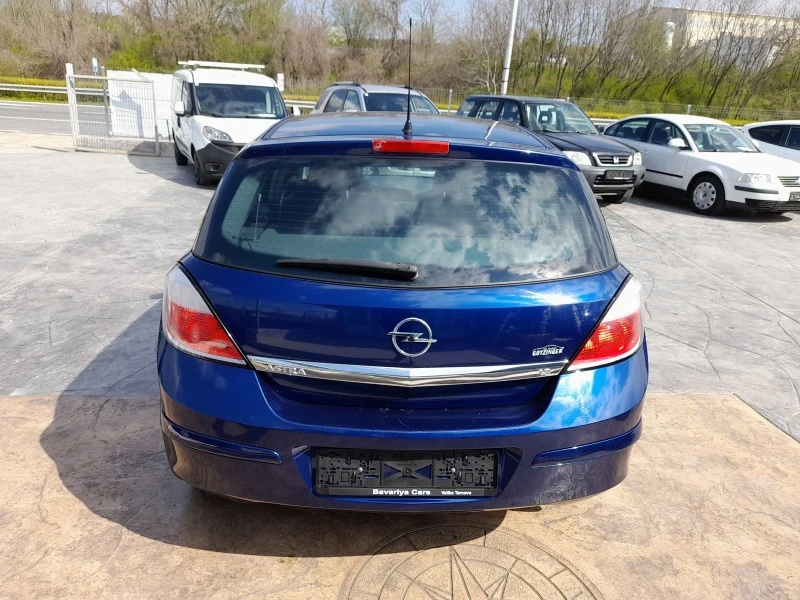 Opel Astra 1.8 i, снимка 4 - Автомобили и джипове - 46830856