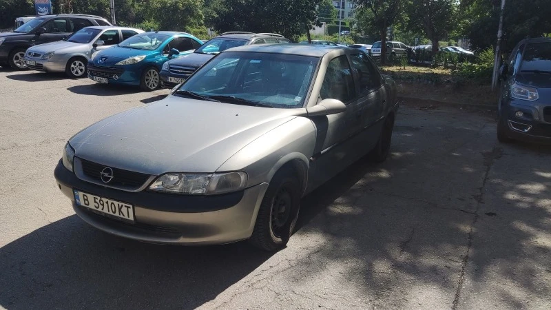 Opel Vectra, снимка 1 - Автомобили и джипове - 46702660