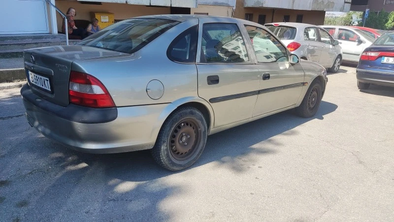 Opel Vectra, снимка 4 - Автомобили и джипове - 46702660