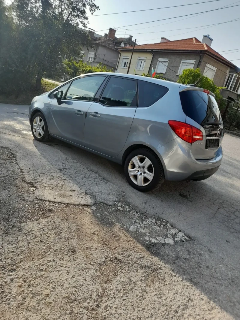 Opel Meriva 1.4т 6скорости, снимка 4 - Автомобили и джипове - 48466504