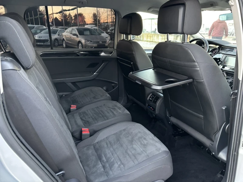 VW Touran 2.0TDI/150PS/DSG/6+ 1/NAVI/DISTRONIK, снимка 12 - Автомобили и джипове - 48407922