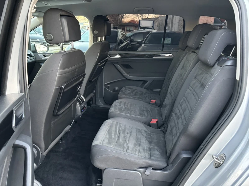 VW Touran 2.0TDI/150PS/DSG/6+ 1/NAVI/DISTRONIK, снимка 9 - Автомобили и джипове - 48407922