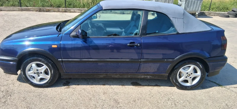 VW Golf, снимка 2 - Автомобили и джипове - 52788356