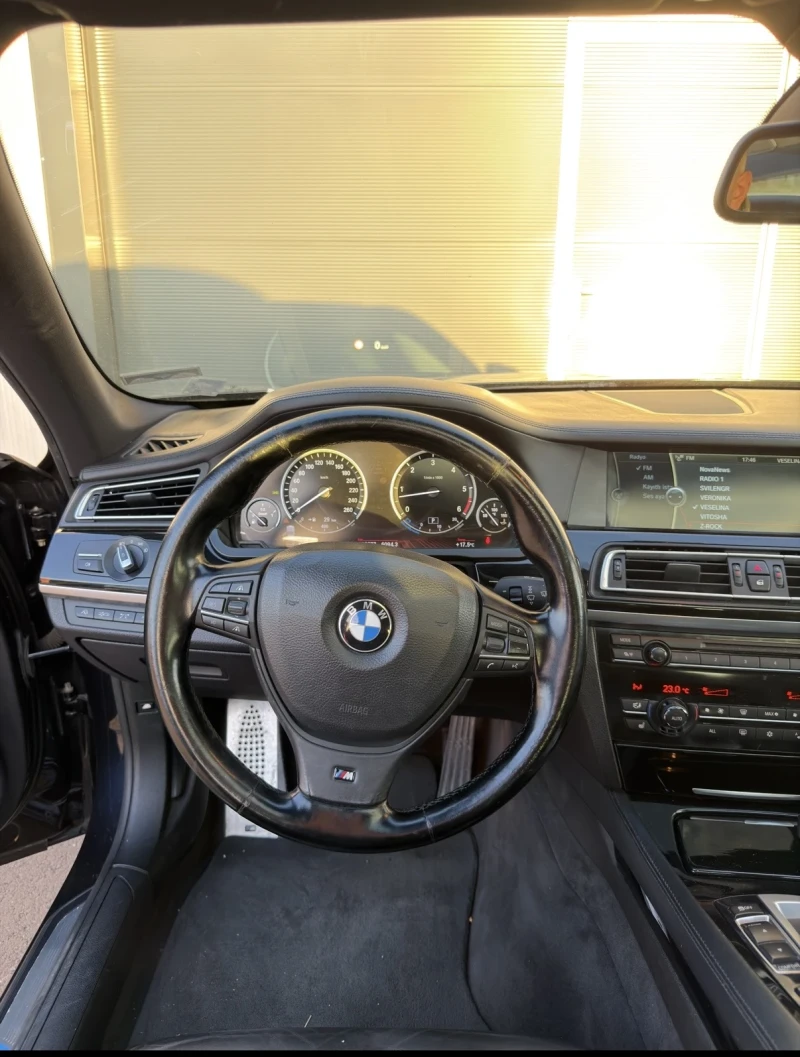 BMW 750 ЛИЗИНГ ЗАКУПЕНА ОТ М CAR Bg, снимка 6 - Автомобили и джипове - 52187659
