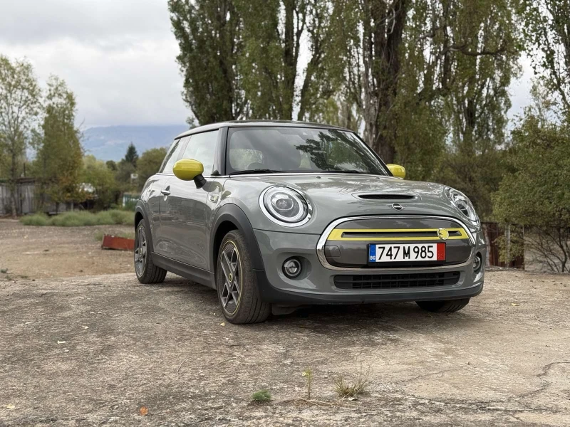 Mini Cooper s Essential, снимка 2 - Автомобили и джипове - 52247264