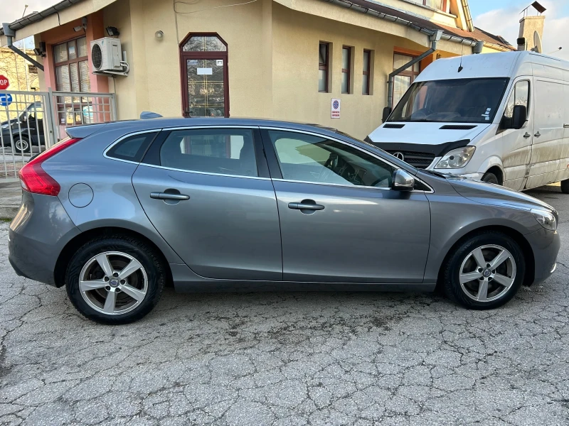 Volvo V40 2.0D 190k.c. LED DIGITAL , снимка 4 - Автомобили и джипове - 52915061