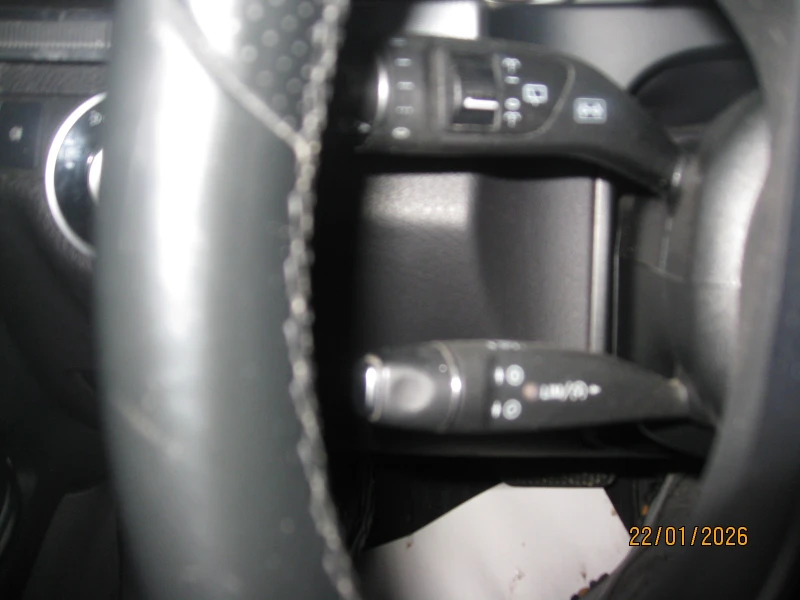 Mercedes-Benz E 250 4 MATIC 7G TRONIK, снимка 15 - Автомобили и джипове - 53193373