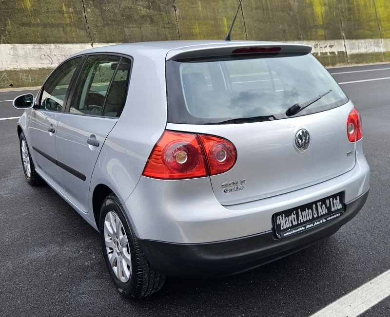 VW Golf 1.9 TDI, снимка 6 - Автомобили и джипове - 53370935