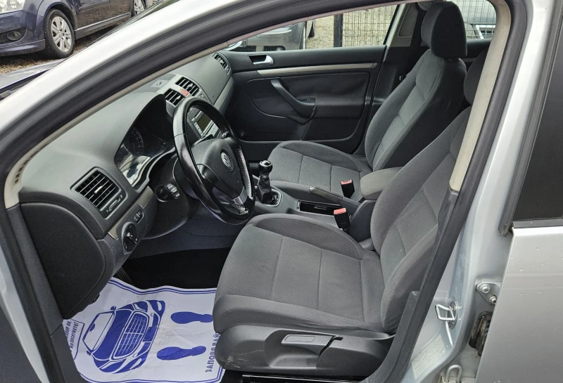 VW Golf 1.9 TDI, снимка 13 - Автомобили и джипове - 53370935