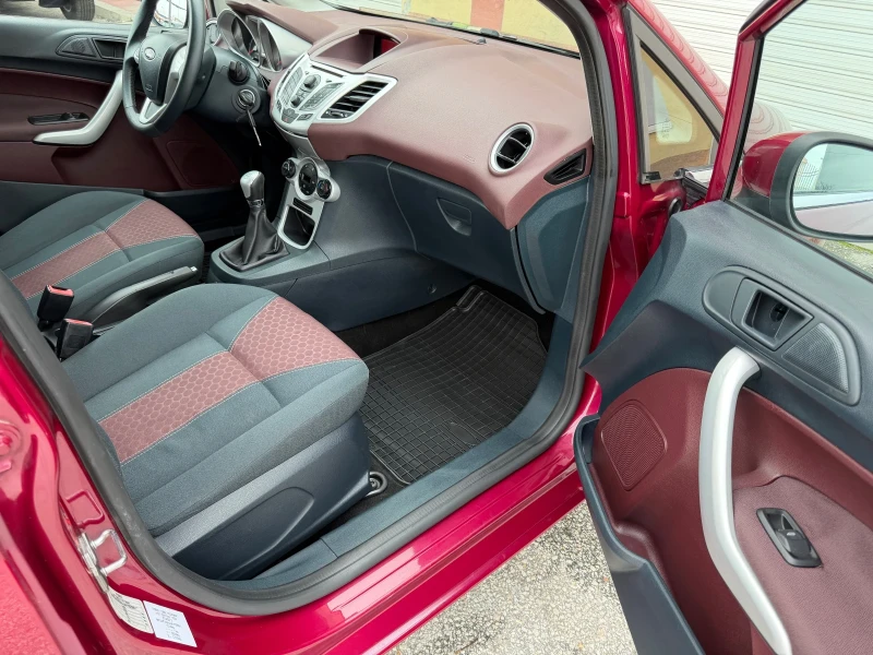 Ford Fiesta 1.4i 97к.с. BRC ИТАЛИЯ, снимка 15 - Автомобили и джипове - 53492434