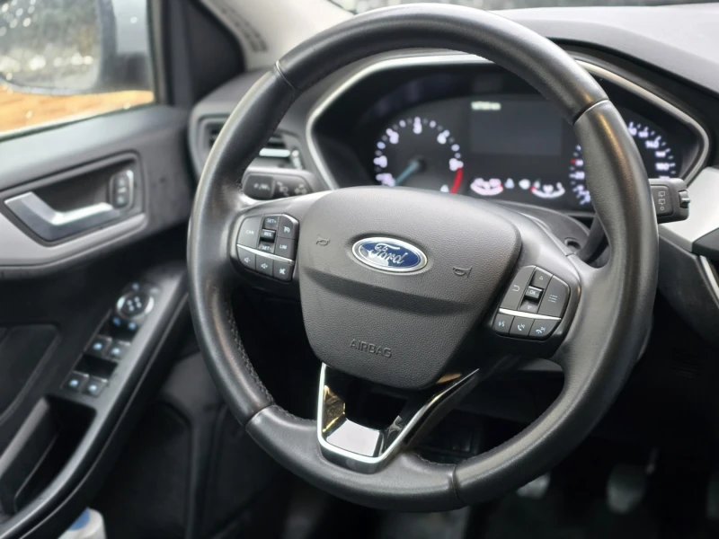 Ford Focus, снимка 8 - Автомобили и джипове - 53591857