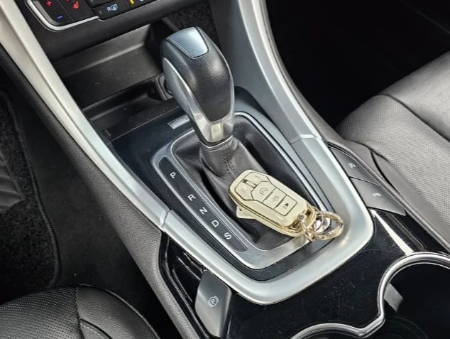 Ford Mondeo 2.0 TDCI Trendy - изображение 9