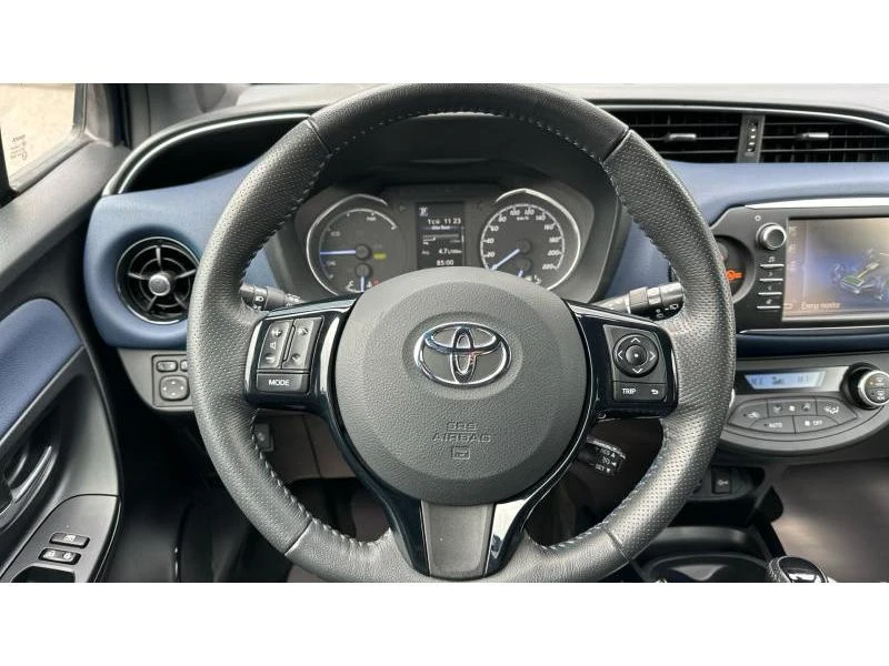 Toyota Yaris 1.5 HSD COLLECTION, снимка 13 - Автомобили и джипове - 53258440