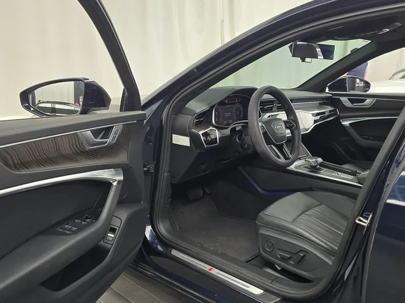 Audi A6 2.0 TDI Quattro - САМО 30% АВАНС, снимка 10 - Автомобили и джипове - 55428466