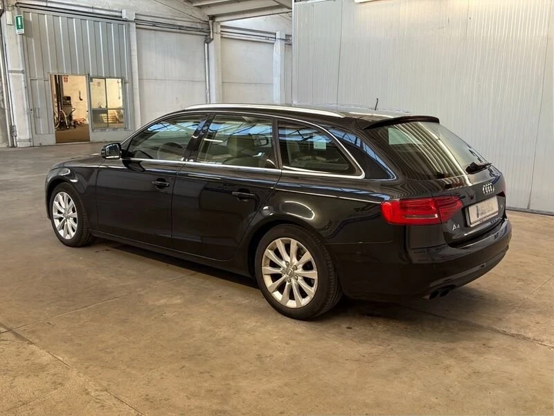 Audi A4 * Facelift* 2013* 2.0TDI* , снимка 4 - Автомобили и джипове - 56072970