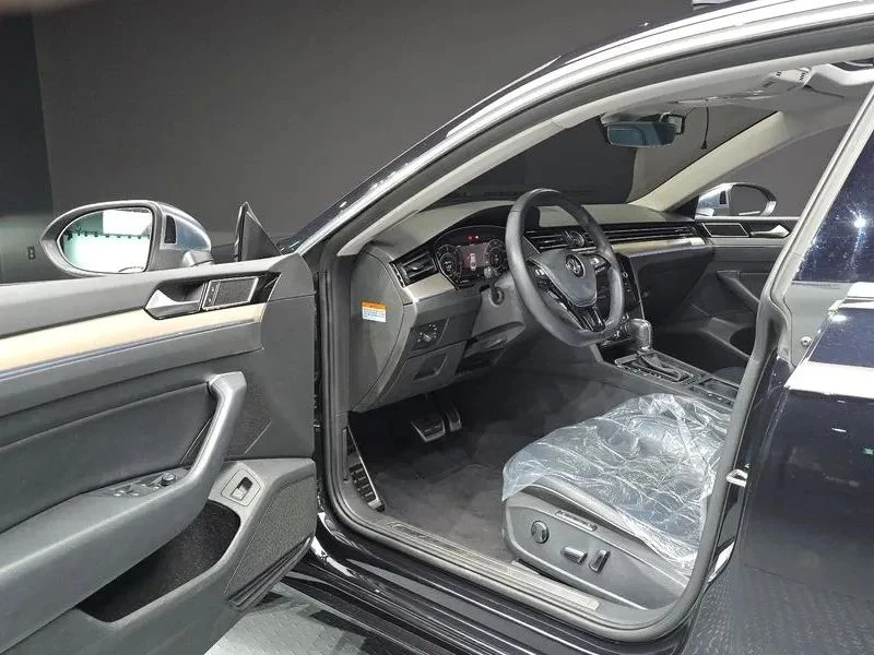 VW Arteon, снимка 9 - Автомобили и джипове - 56688433