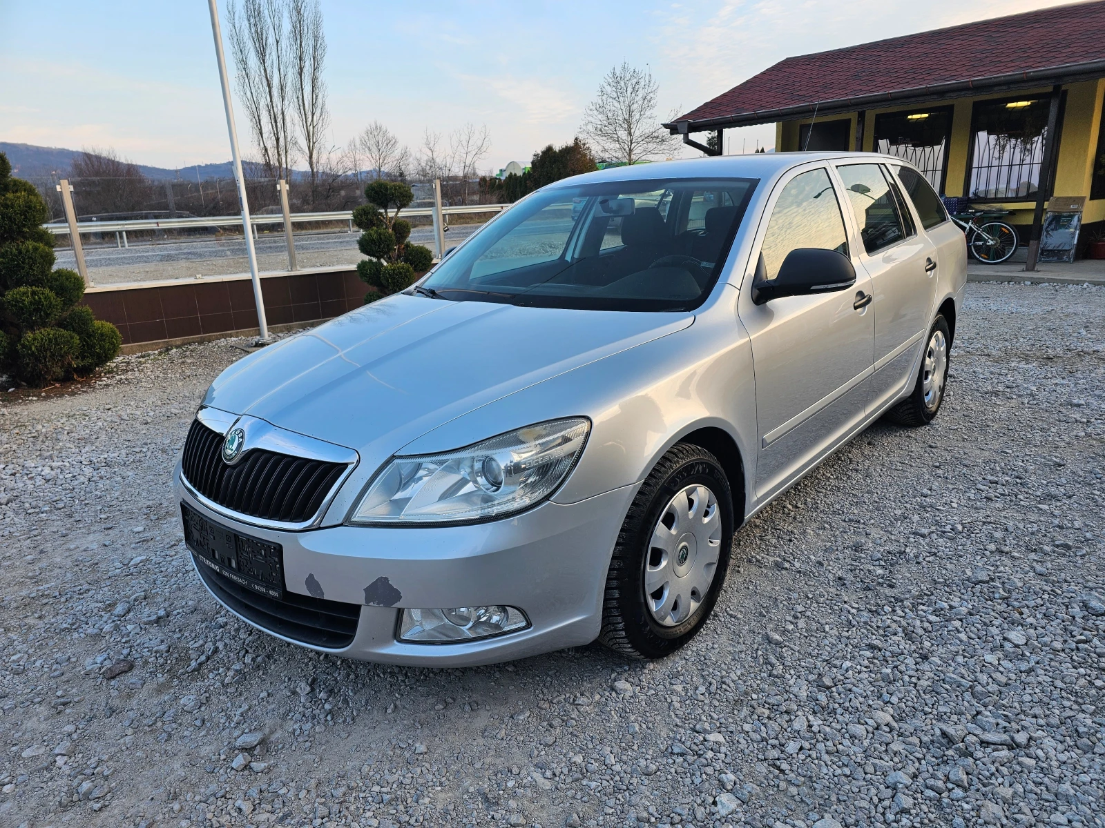 Skoda Octavia 1.6TDI 105кс EURO 5 ! ! КЛИМАТИК | Mobile.bg — изображение 1