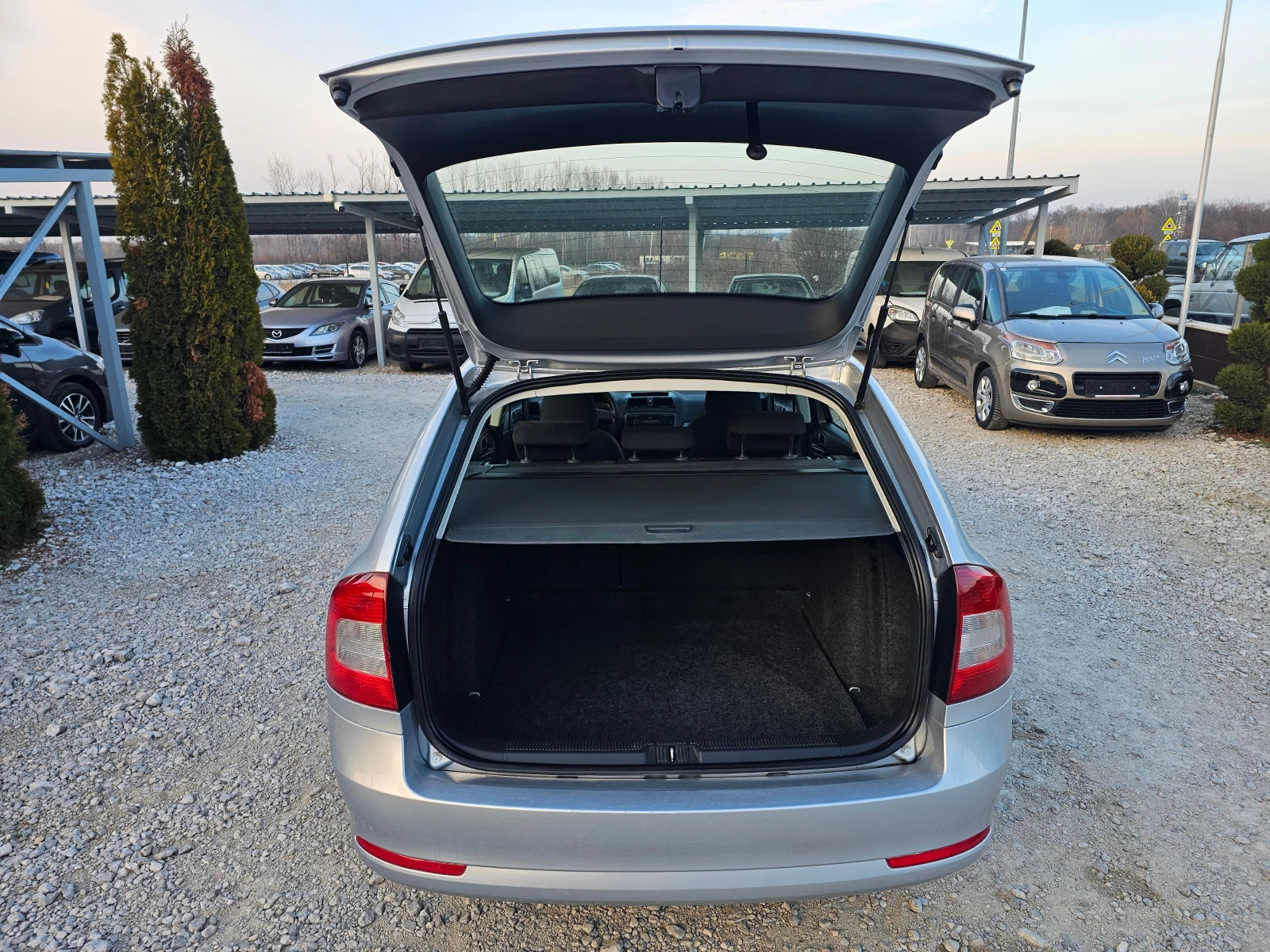 Skoda Octavia 1.6TDI 105кс EURO 5 ! ! КЛИМАТИК | Mobile.bg — изображение 15
