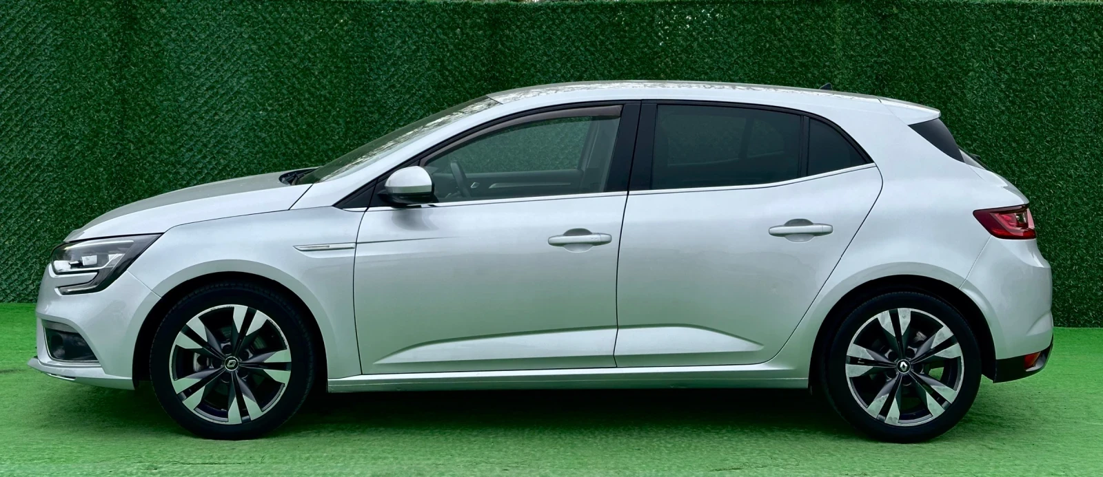 Renault Megane INTENSE & KAMERA & AMBIENT & LED PURE VISION - изображение 7