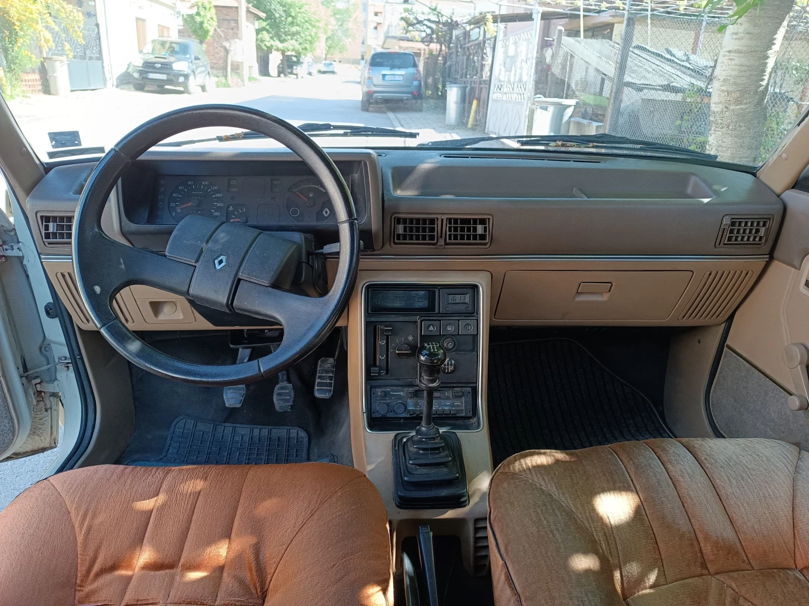 Renault 9 ПЪРВИ СОБТВЕНИК !!! - изображение 7