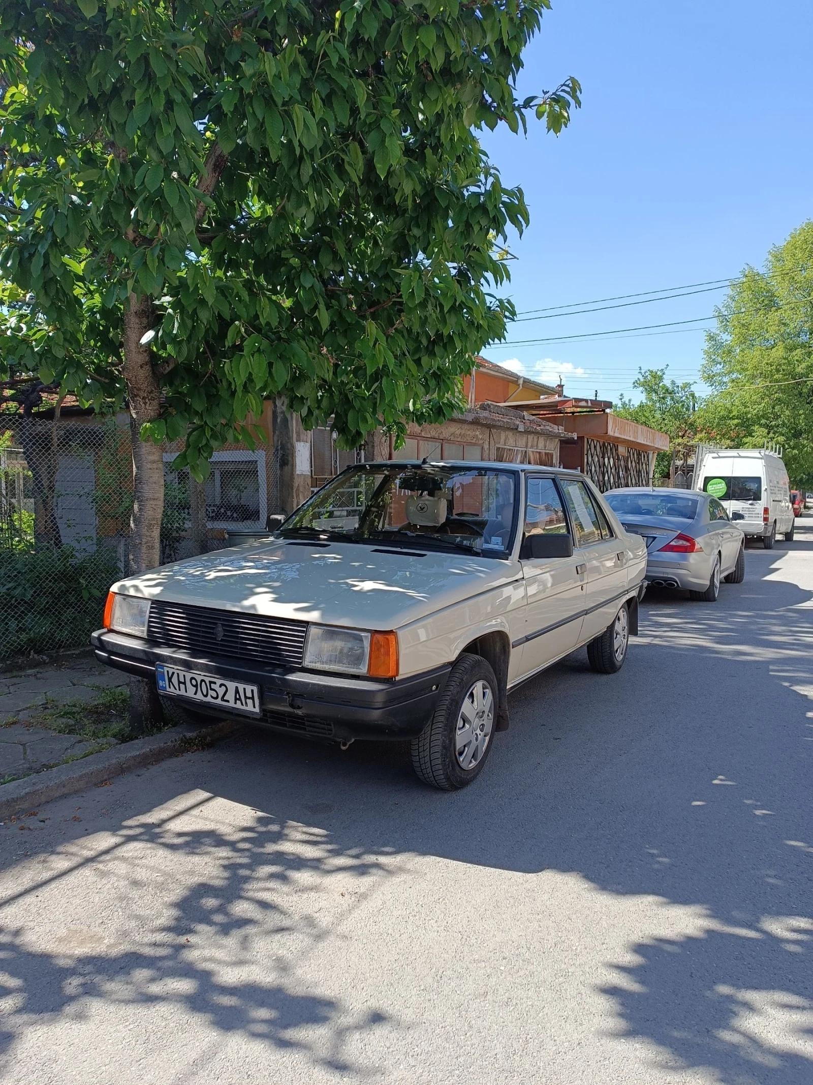 Renault 9 ПЪРВИ СОБТВЕНИК !!! - изображение 2