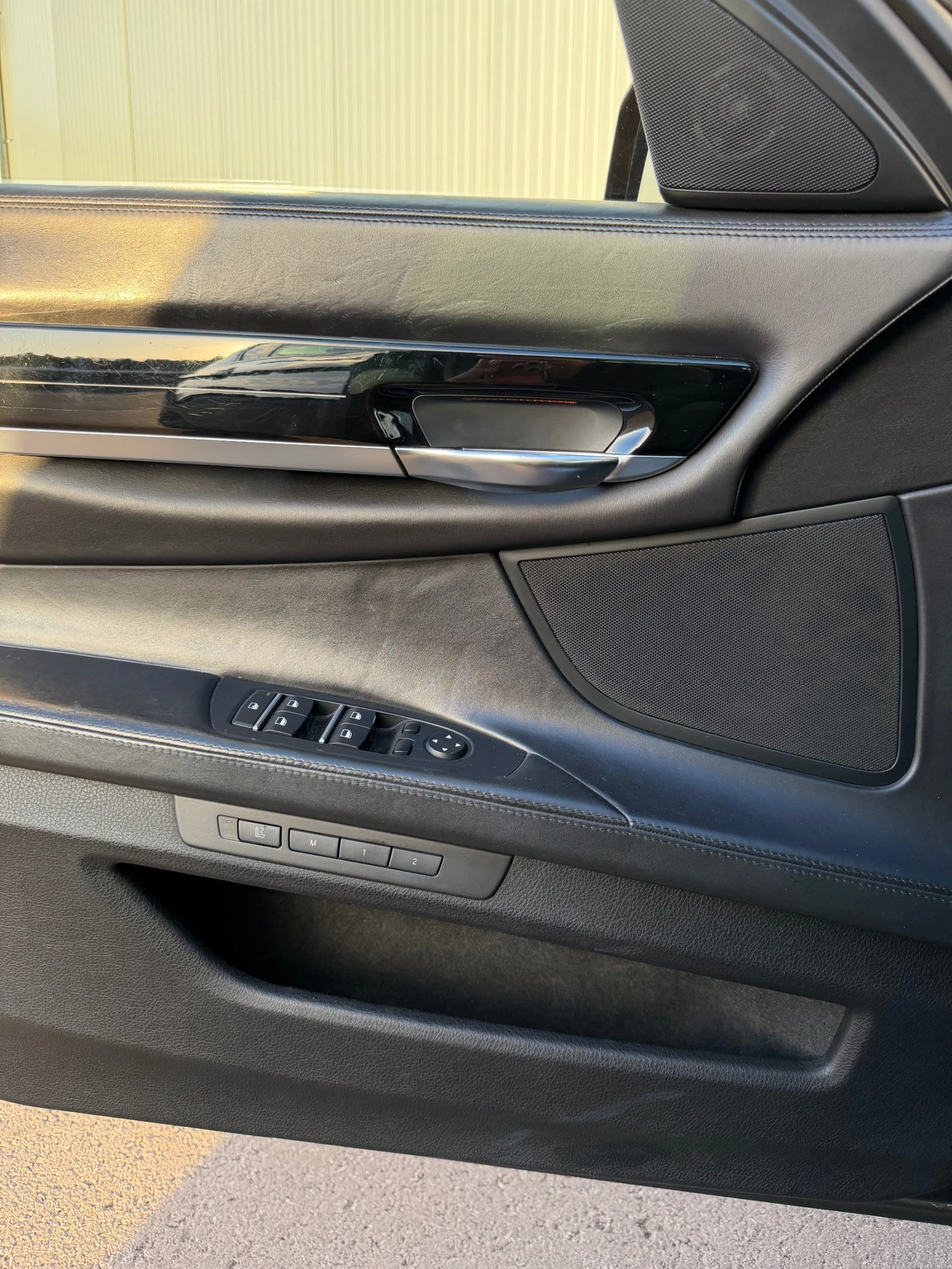 BMW 750 ЛИЗИНГ ЗАКУПЕНА ОТ М CAR Bg - изображение 9