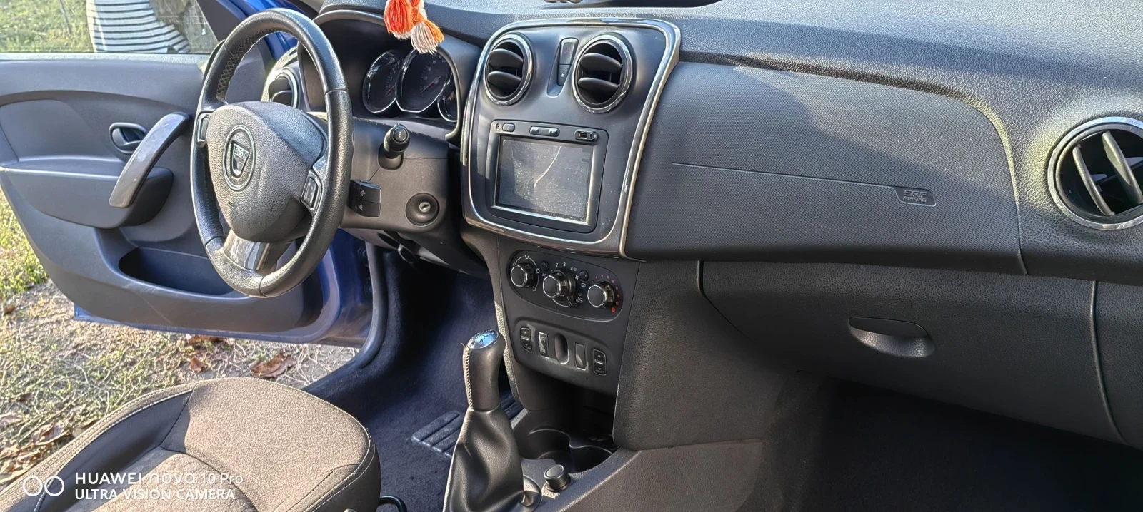 Dacia Sandero  4 цилиндъра 1.2 75к.с - изображение 10