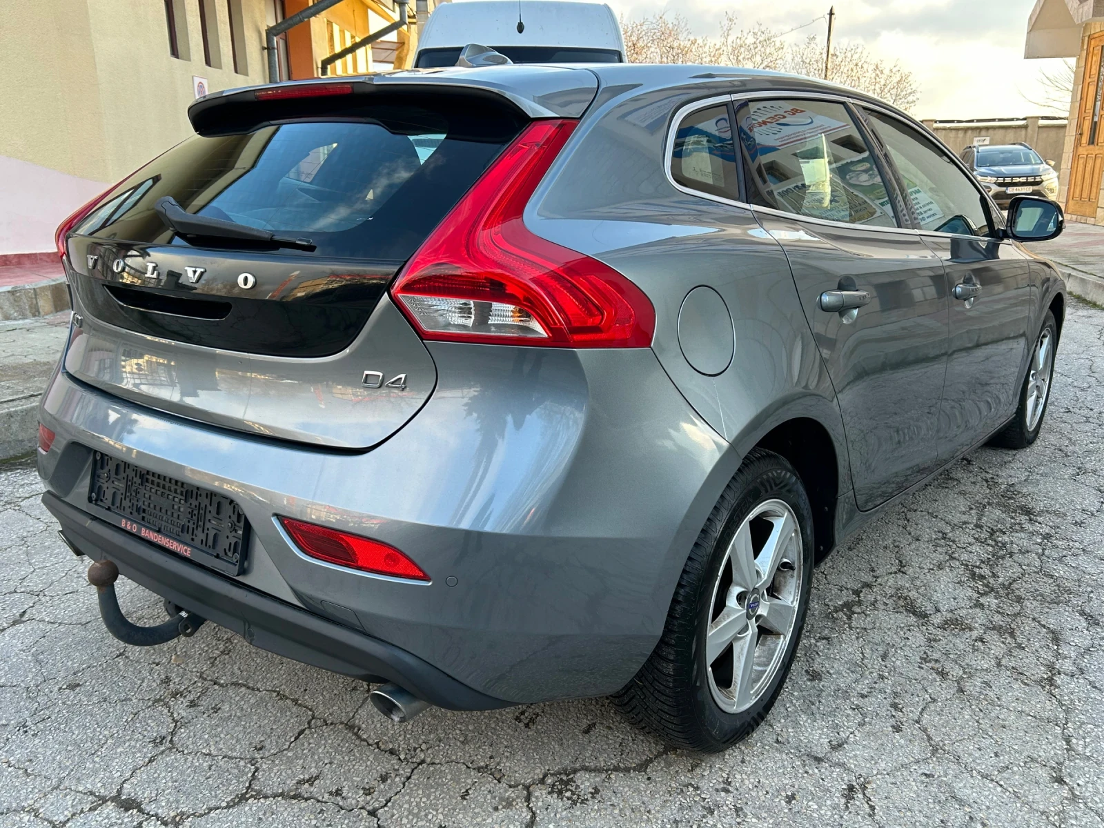 Volvo V40 2.0D 190k.c. LED DIGITAL  - изображение 5