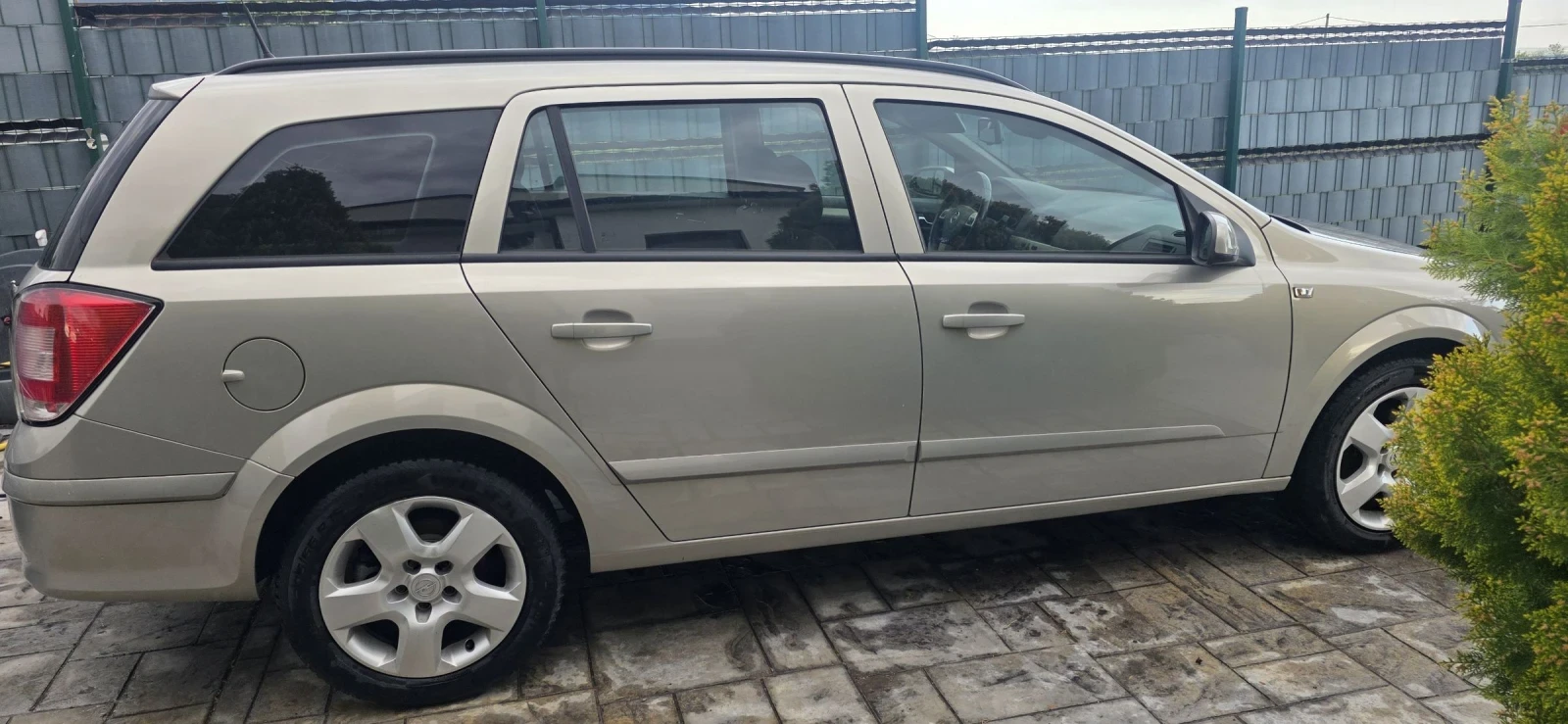Opel Astra H, снимка 3 - Автомобили и джипове - 54454266