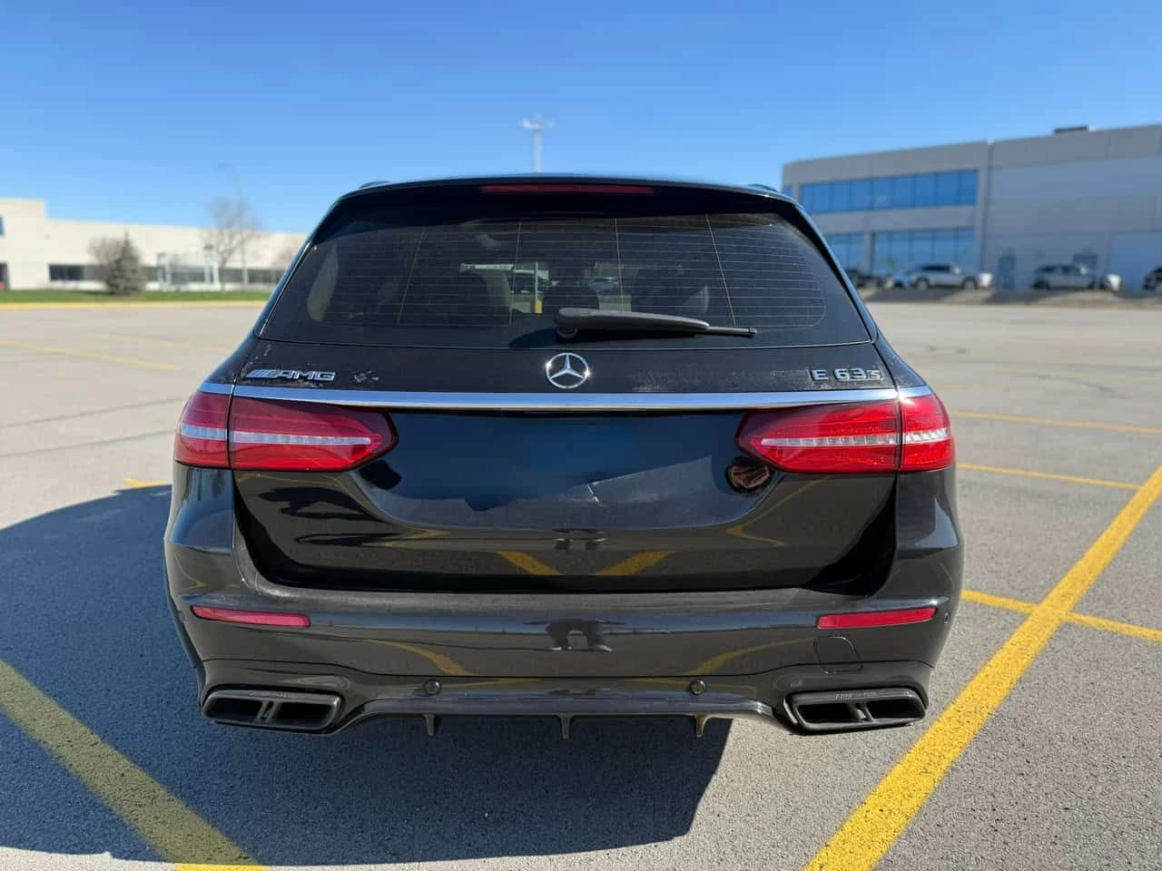Mercedes-Benz E 63 AMG S | DISTRONIC | 360 | BURMESTER | ОБДУХВАНЕ | , снимка 4 - Автомобили и джипове - 54656290