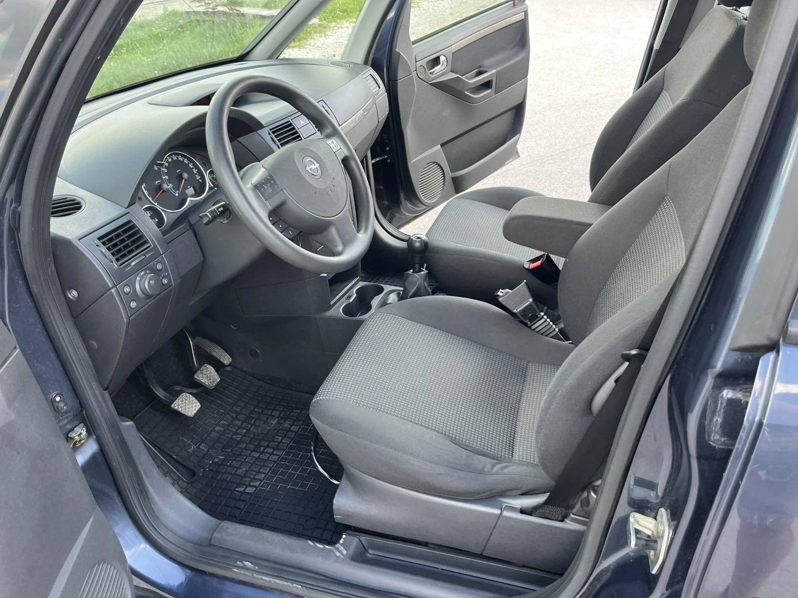 Opel Meriva FACE 119 000 км 1.3I 90кс КЛИМАТРОНИК EURO 4, снимка 8 - Автомобили и джипове - 54974140