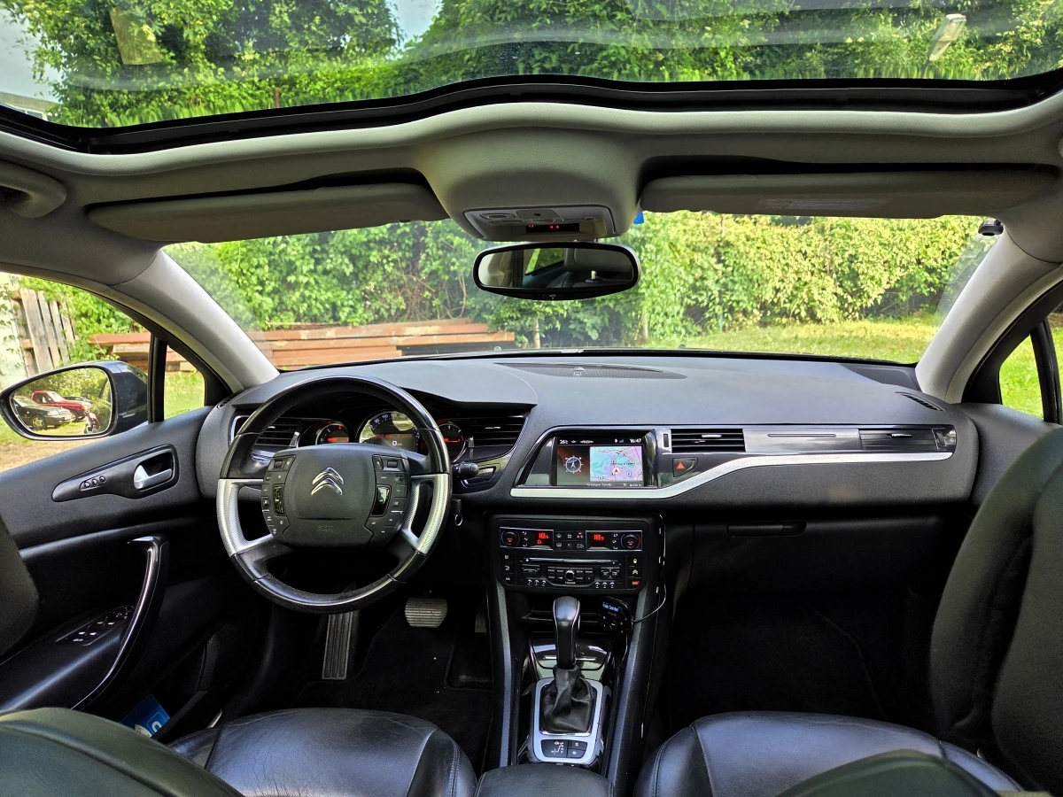 Citroen C5 2.2HDI 204hp EXCLUSIVE/FACELIFT/PANORAMA/NAVI/LED, снимка 10 - Автомобили и джипове - 55195275