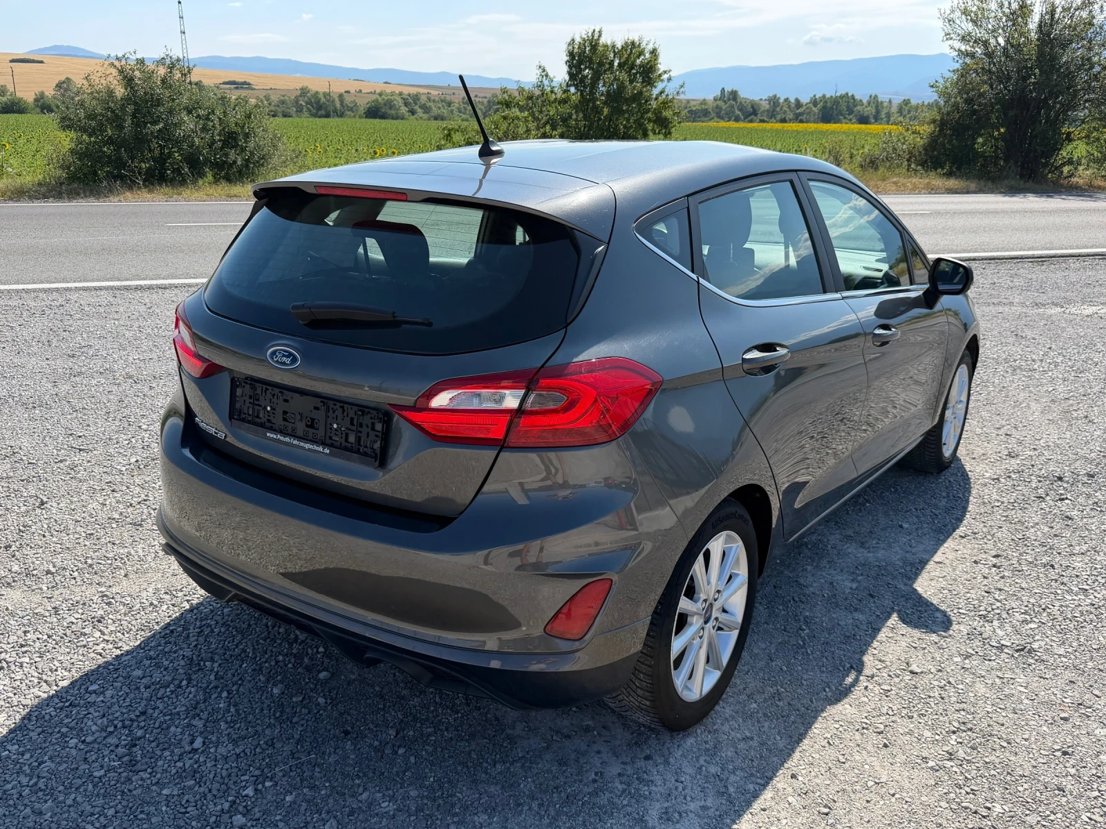 Ford Fiesta 1.0i TITANIUM LED APPLE CARPLAY EURO 6.2 TUV COC | Mobile.bg � ����������� 6
