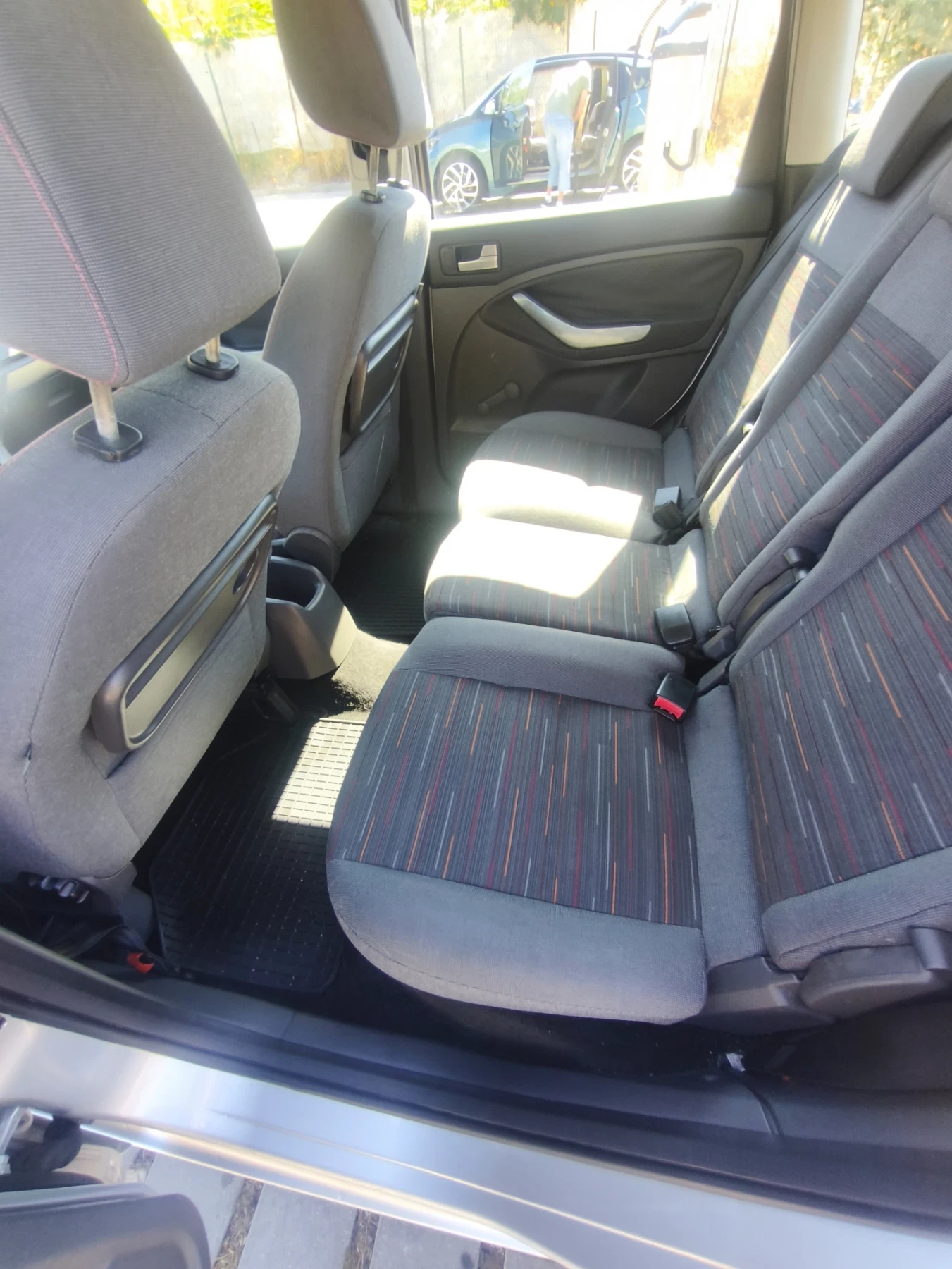 Ford C-max 2000куб., снимка 6 - Автомобили и джипове - 55979235