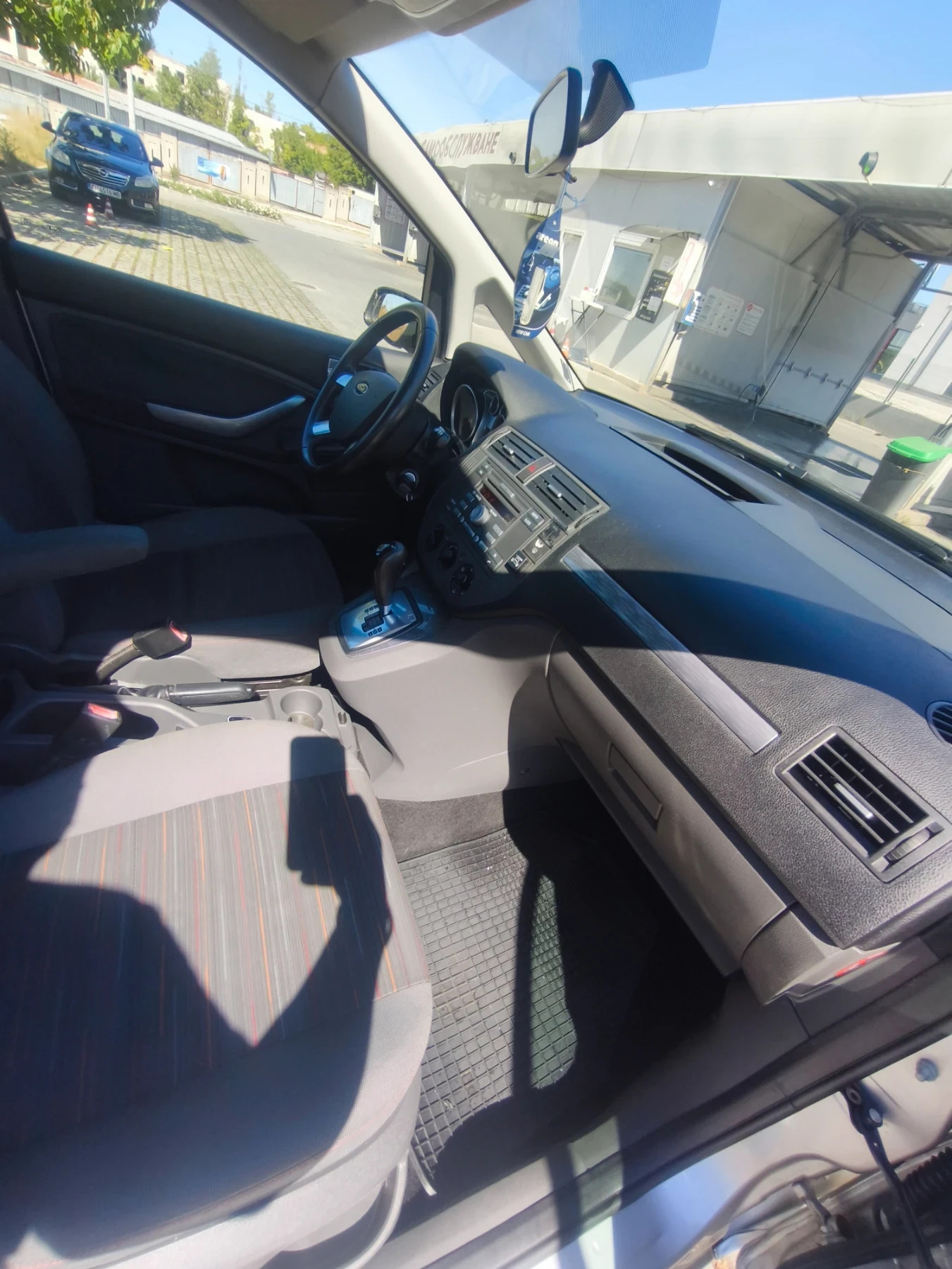 Ford C-max 2000куб., снимка 15 - Автомобили и джипове - 55979235