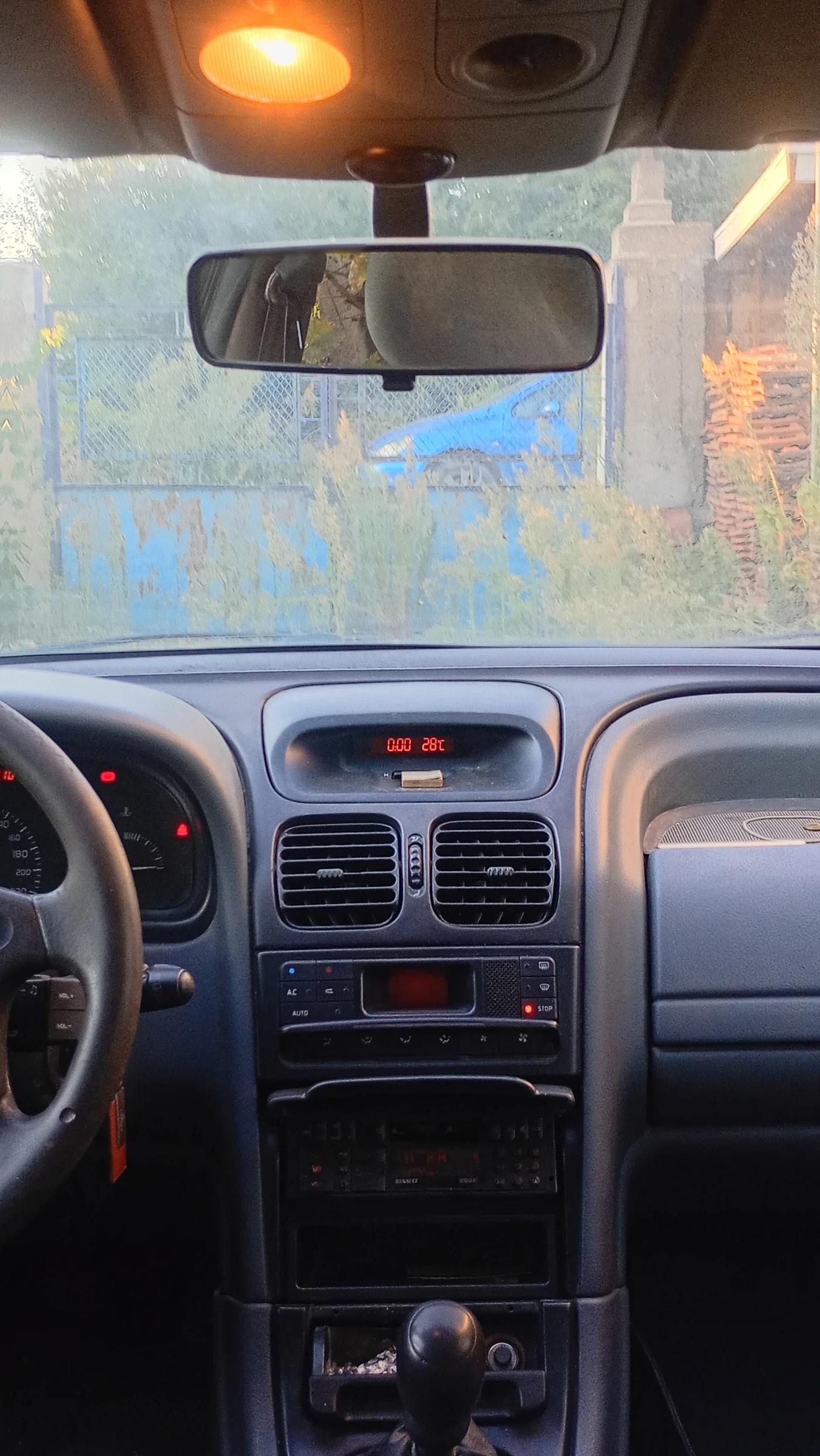 Renault Laguna, снимка 2 - Автомобили и джипове - 56073689