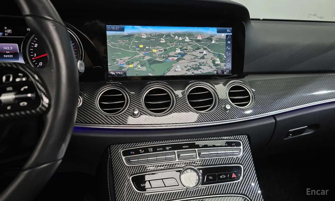 Mercedes-Benz E 300 * E300 Avantgarde * , снимка 12 - Автомобили и джипове - 56628220