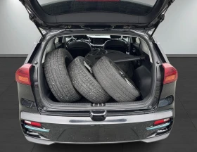 Kia Niro Exclusive 64kWh, снимка 17