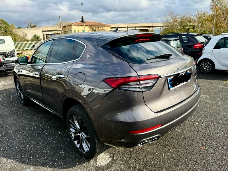 Maserati Levante 2.0 HYBRID* 2022г, снимка 5 - Автомобили и джипове - 48125309