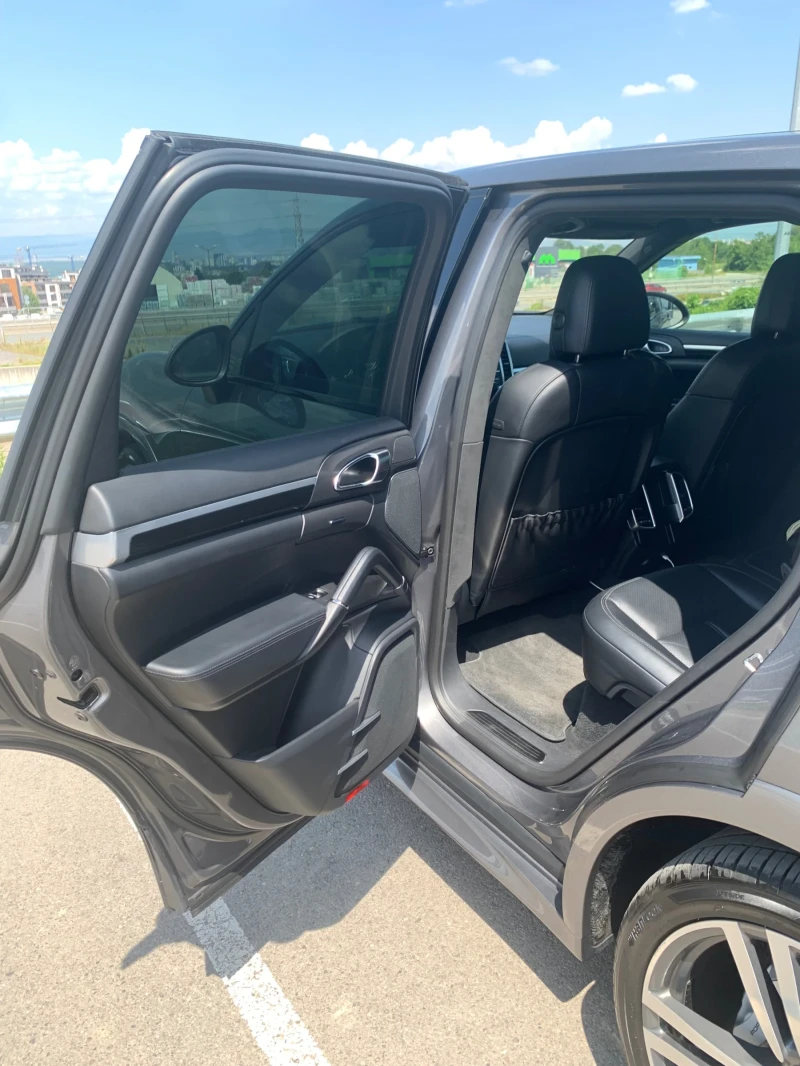 Porsche Cayenne, снимка 6 - Автомобили и джипове - 51751239