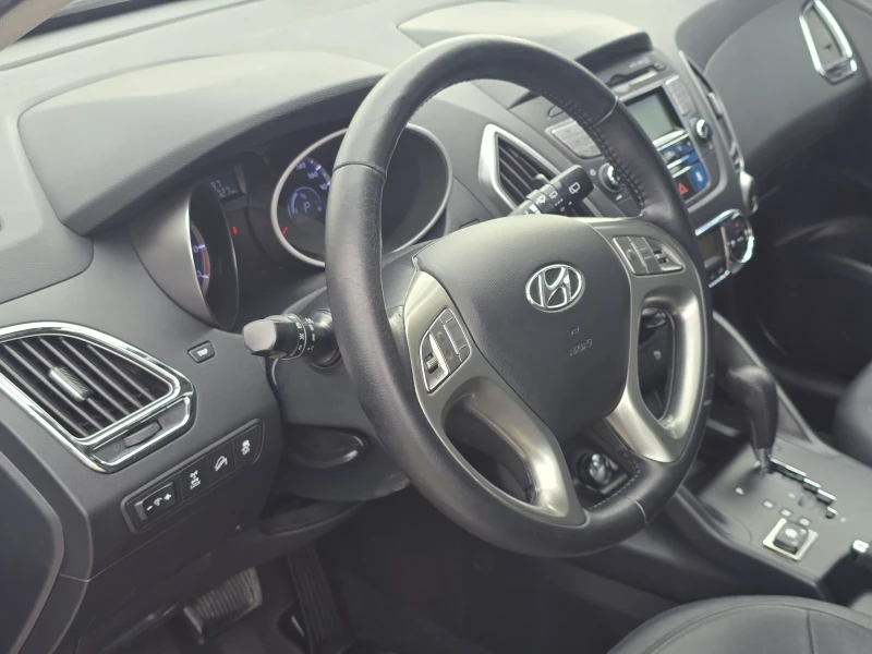Hyundai IX35 2.0i/4X4/AVTOMAT/KOJA/PODGREV/GAZ-BENZIN, снимка 9 - Автомобили и джипове - 51914200
