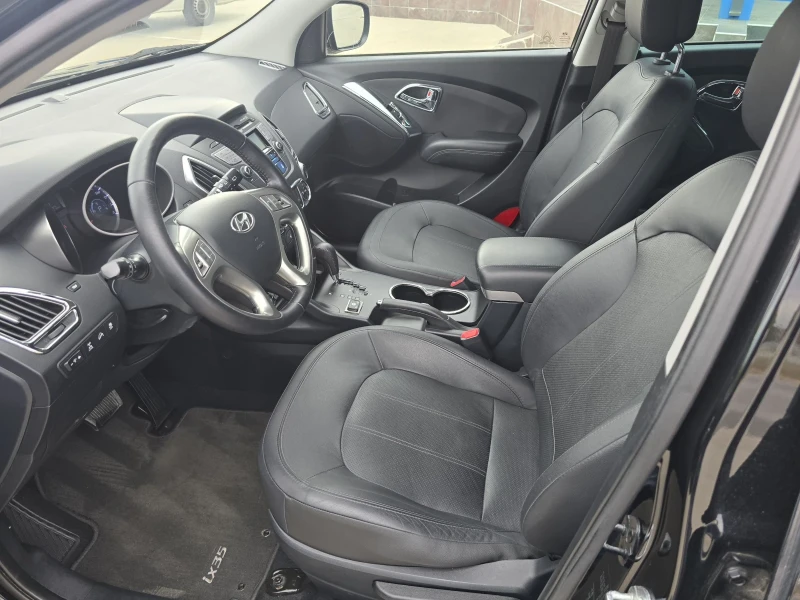 Hyundai IX35 2.0i/4X4/AVTOMAT/KOJA/PODGREV/GAZ-BENZIN, снимка 8 - Автомобили и джипове - 51914200