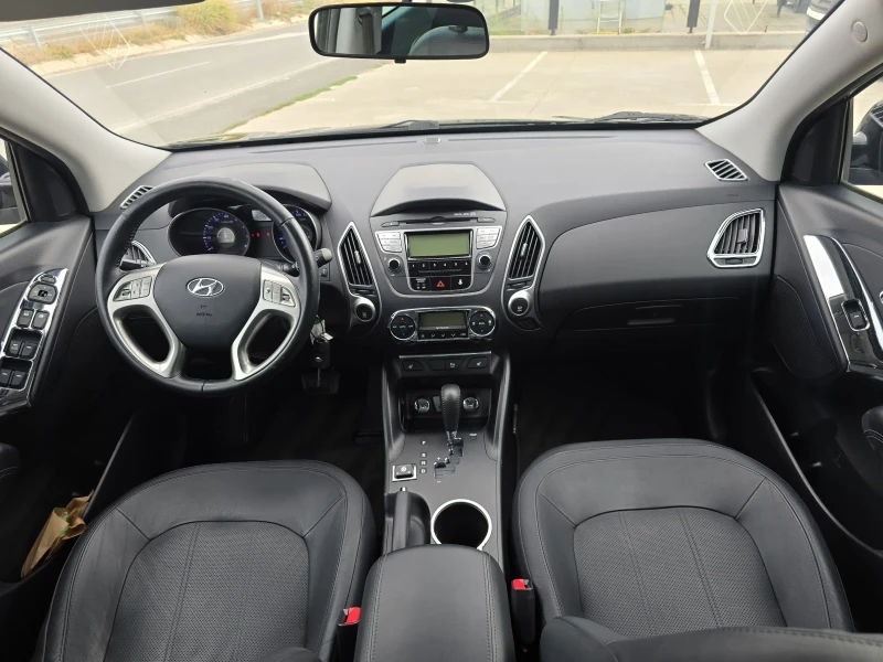 Hyundai IX35 2.0i/4X4/AVTOMAT/KOJA/PODGREV/GAZ-BENZIN, снимка 10 - Автомобили и джипове - 51914200